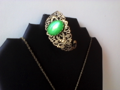 bracelet d'agate naturelle verte envoutante, support bronze antique en alliage de zinc